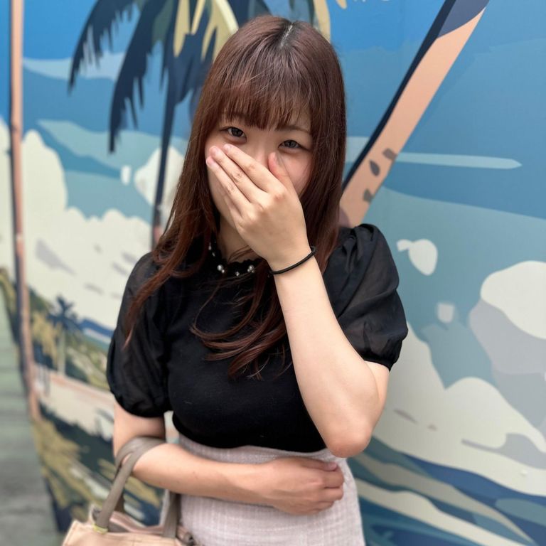 FC2-PPV-4754393 夫との冷えた関係に耐 【高清無碼】