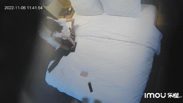 月最新流出樂橙酒店白色大床清晰偷拍富二代小哥約炮空姐制服開檔黑絲美女各種體位做愛