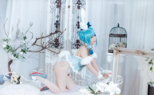 [Cosplay] Poi 思涼 – Hatsune Miku Bunny 初音未来兔兔