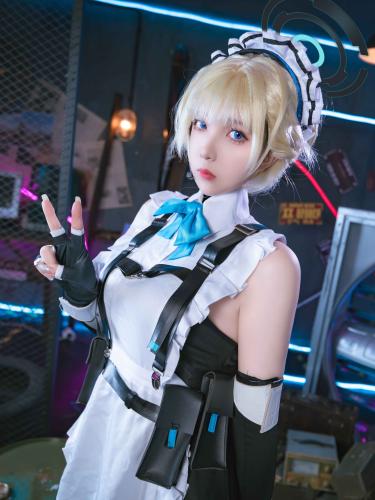 [Cosplay] 小和甜酒 蔚蓝档案 飞鸟马时女仆 [31P-560MB]
