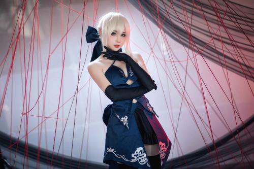 [Cosplay] 焖焖碳 FGO 黑呆 [30P-404MB]