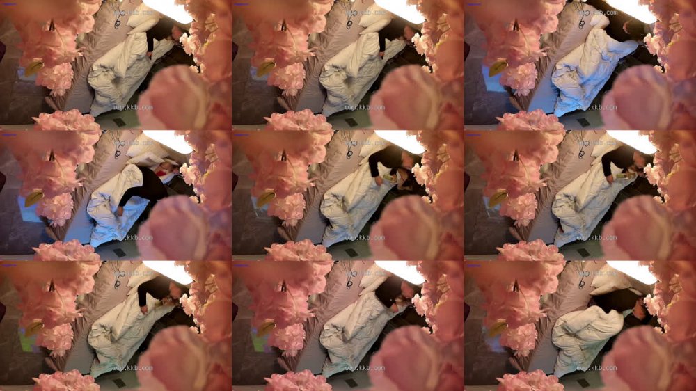 新最流出酒店偷拍 嬌小可愛的情趣服靚妹被男友撕破黑絲內射