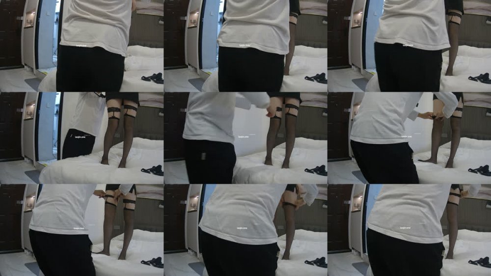 2025年11月最新，終於再見小喬作品，【少女時代】極品熟女人妻，大白天被按