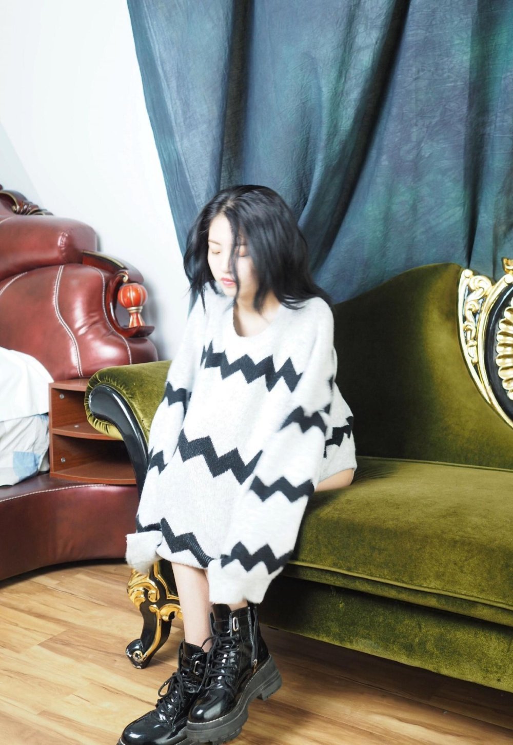 清純良家小姐姐[39P]