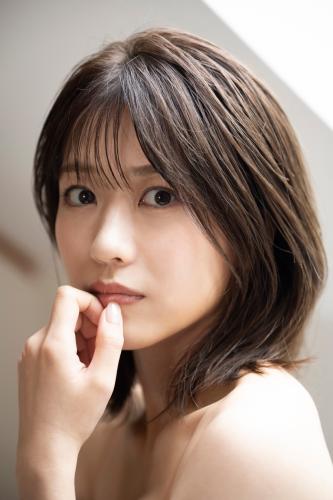 Shinozaki Ayana 篠崎彩奈 (ex-AKB48) – Oshi Satsu (MySPA!)