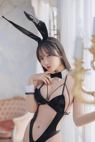 [Photobook] けんけん DL写真集 KURO Animals [72P-382MB]