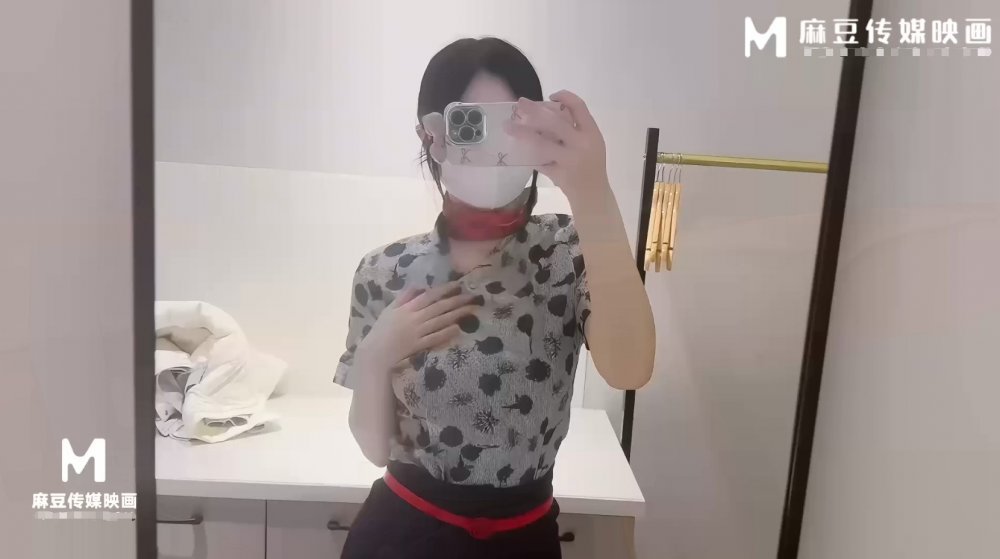 【制服誘惑】浪味小仙女 - 空姐表妹穿上制服誘惑我 包臀下透肉無內絲襪 足交挑逗插入無毛逼 溫潤包裹榨射