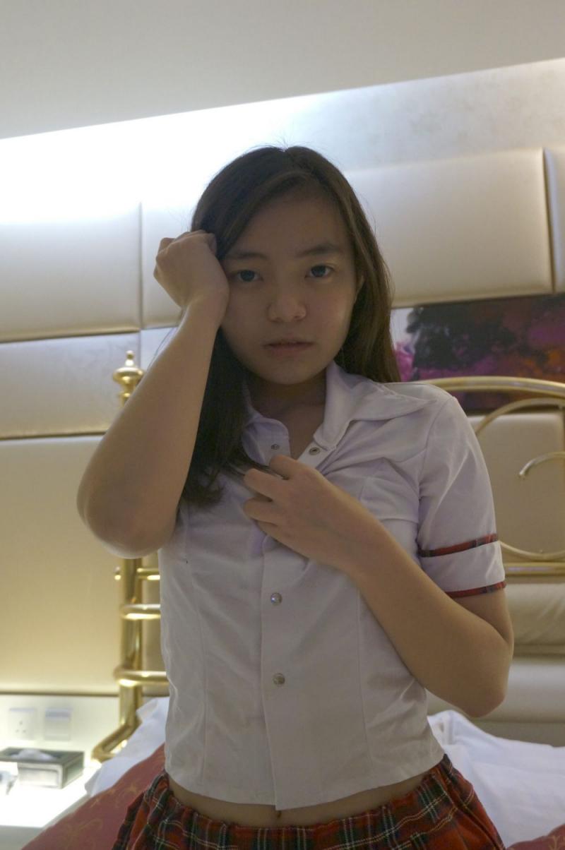 清純又妖嬈的妹子[39P]