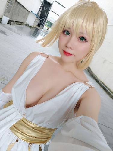 [Cosplay] Nyako喵子 自撮り① [207P6V-290MB]