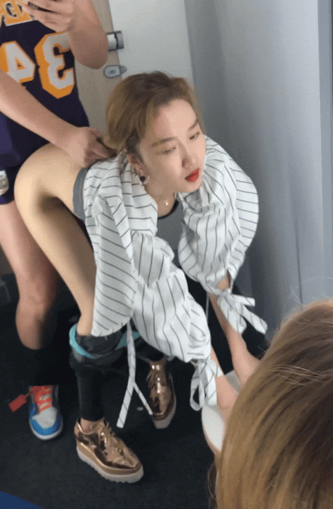 原檔洩密 南京留洋反差婊【鄭欣雯】被男友暴力玩操扣球塞嘴無套後入