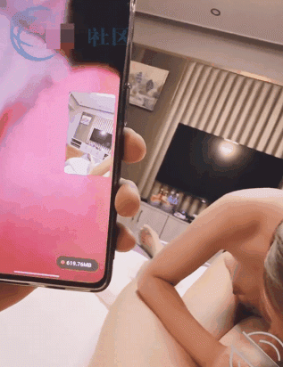 叔嫂亂倫 用套路拿下嫂子後續8-跟大哥開視頻一起做 論友老婆噴了好多 視頻做愛太刺激了