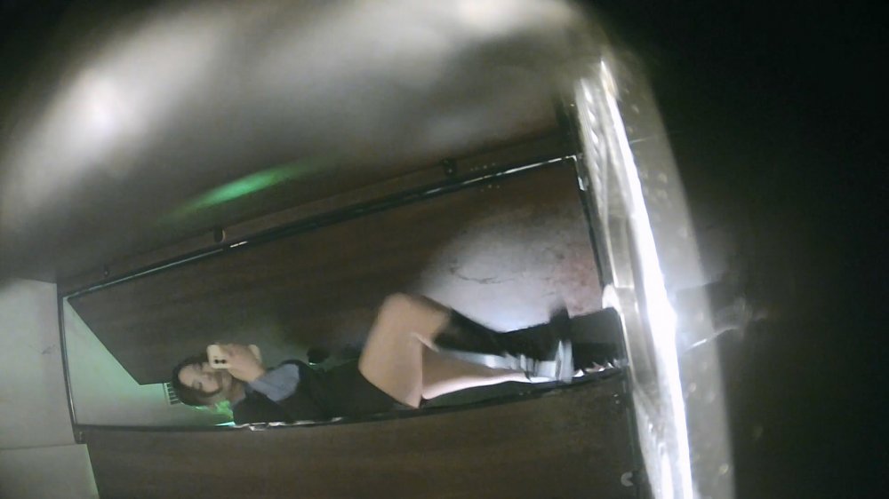 ❤️ 【廁拍】酒吧小姐姐拉屎 又細又長極品一線天