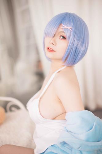 [Cosplay] 末夜787 舰长 蕾姆 [42P-360MB]
