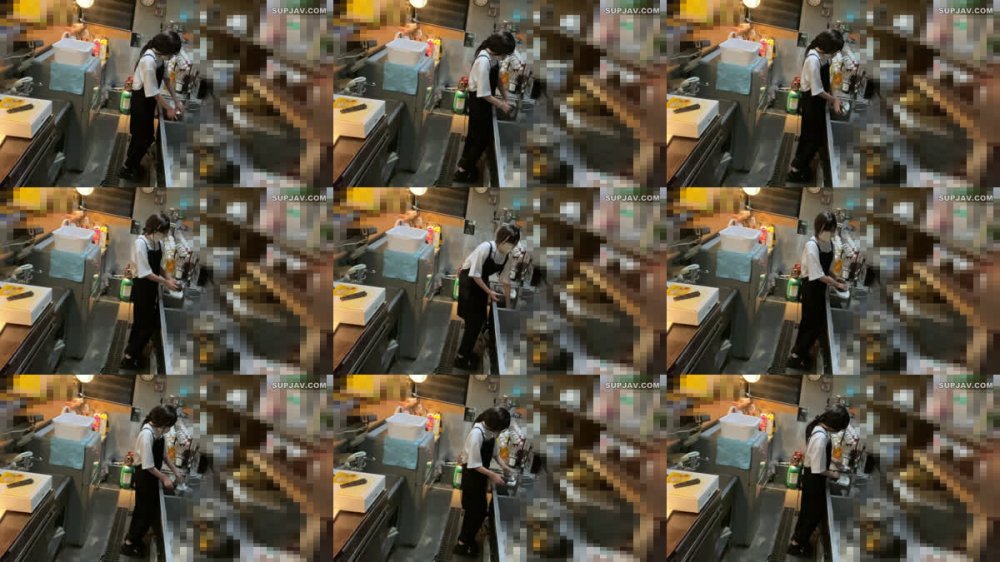 +++ FC2-PPV-4824107 【個撮】まさかの紹介したバイト先で、ハメ撮りさせられるとは思ってなかったでしょう。