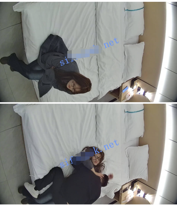 2025-12-28酒店偷拍 時尚眼鏡妹趕在閨蜜到來前帶男人到房間磕炮