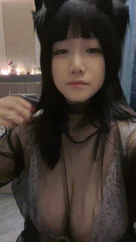 清純巨乳反差婊【狂操母狗】道具噴水自舔，露臉無套爆操，全程高能（5V）[MP4/1890MB]