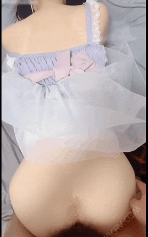 青春雙馬尾活力美少女菊花初調教，插入肛塞慢慢撐大，適應了再慢慢插入大J8