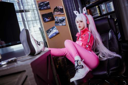 [Cosplay] 仙女月 NIKKE 胜利女神 爱丽丝[22P-212.4M]