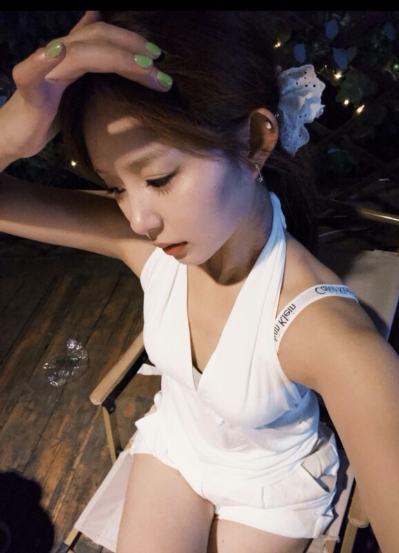 雲盤高質露臉洩密！ 愛狗達人性感姐姐性愛自拍，打樁後入中出內射