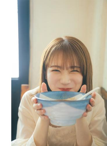 [Photobook] 秋元真夏フォトブック『淡淡(あわあわ)』 (幻冬舎単行本)