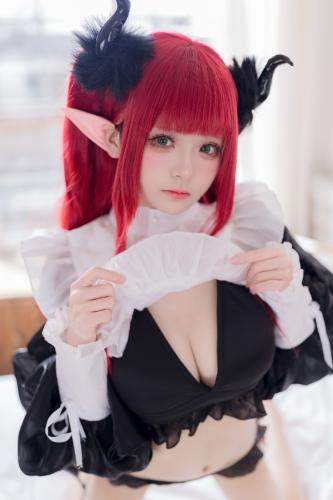 [Cosplay] 九柒喵 更衣人偶坠入爱河 魅魔利兹 [39P-140MB]