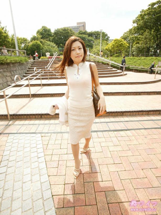 051 大石 朋子 Tomoko Ooishi [21P]