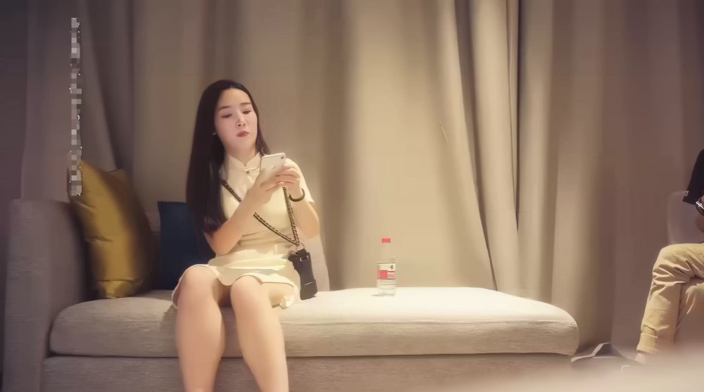 【AI增強】2020-07-06午夜尋花之白衣旗袍乖乖女，肌膚白嫩似發光