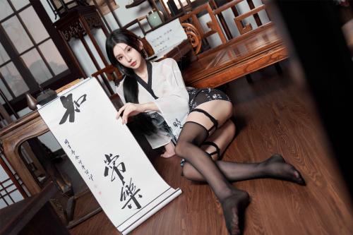 [XR] Zhou Yuxi (周于希) – 秀人网模特 铃铛血滴子