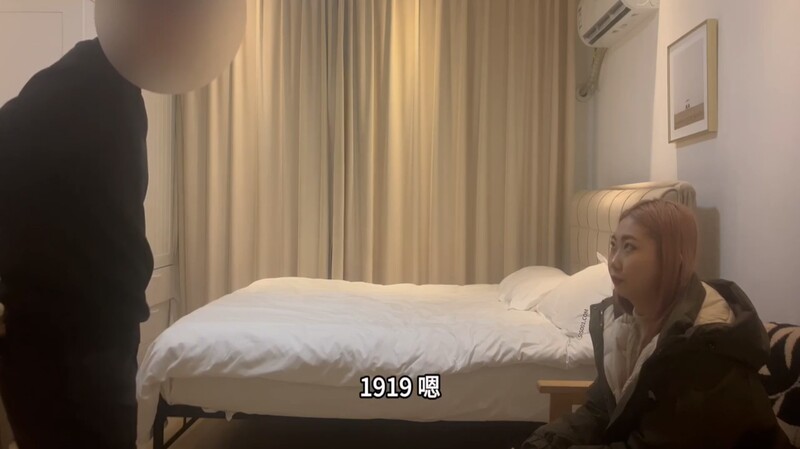 探花阿良約操19歲山東長腿嫩妹，深插頂撞表情又爽又痛苦，是個好炮架