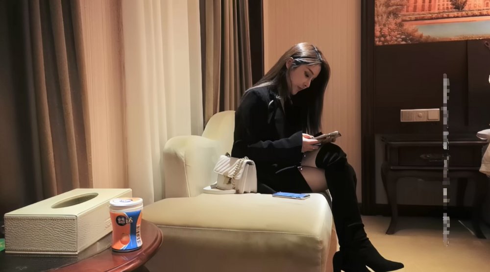 【AI增強 】文軒探花11-19極品美模 秀髮飄飄白皙胴體