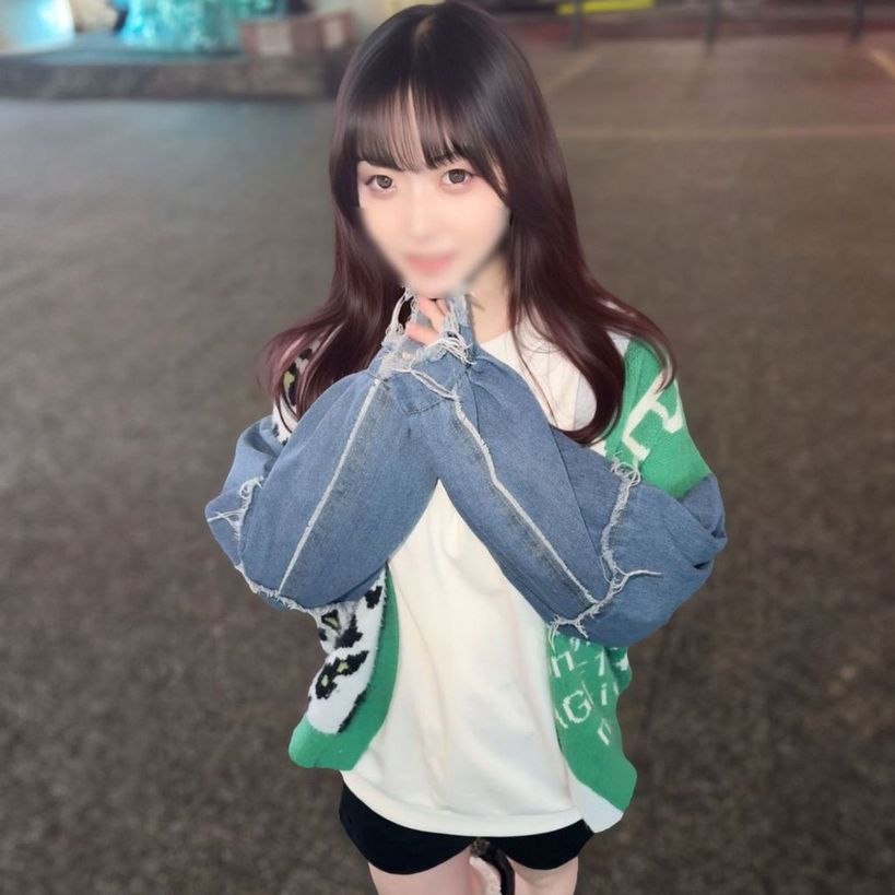 FC2-PPV-4829051 子役上がりの芸能事務 【高清無碼】