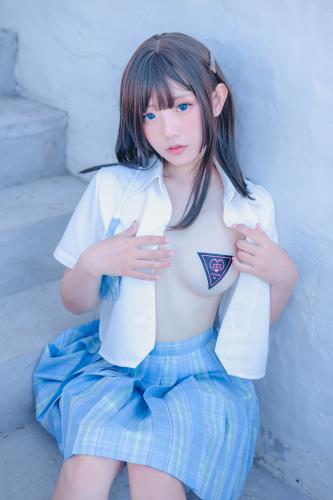 [Cosplay] Messie Huang – Seifuku