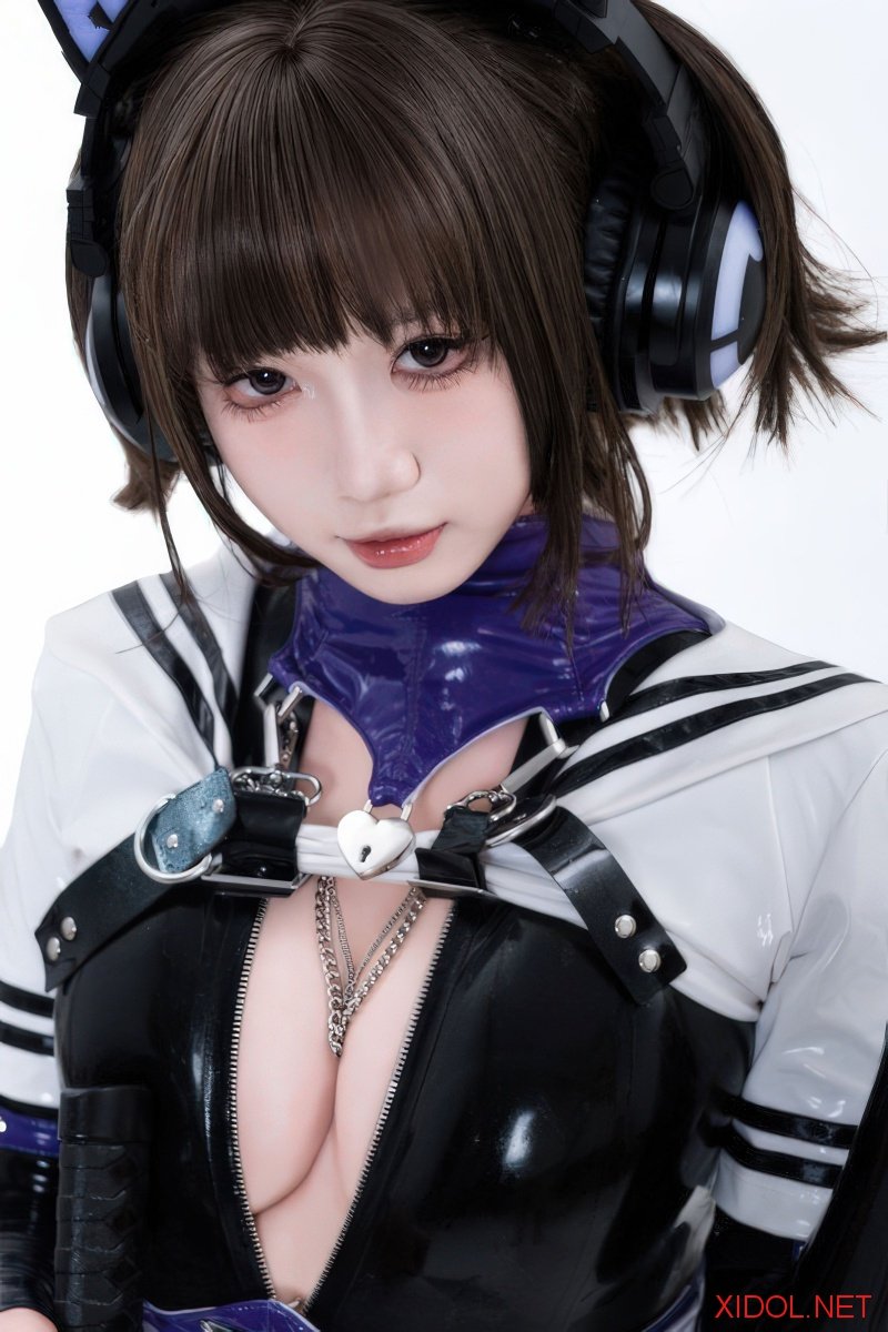 [Cosplay] 柒柒要乖哦 白棚胶衣 [78P-230MB]