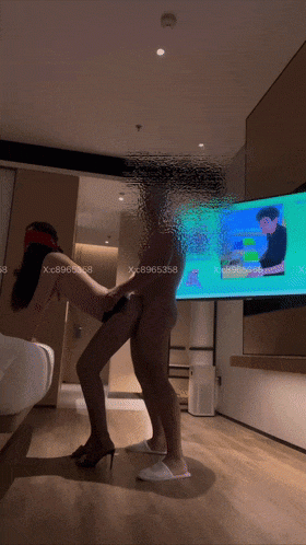 【重磅核彈】推特約炮大神【鱷蜥】12月最新美女眾多還有老外大白屁股撅起來！