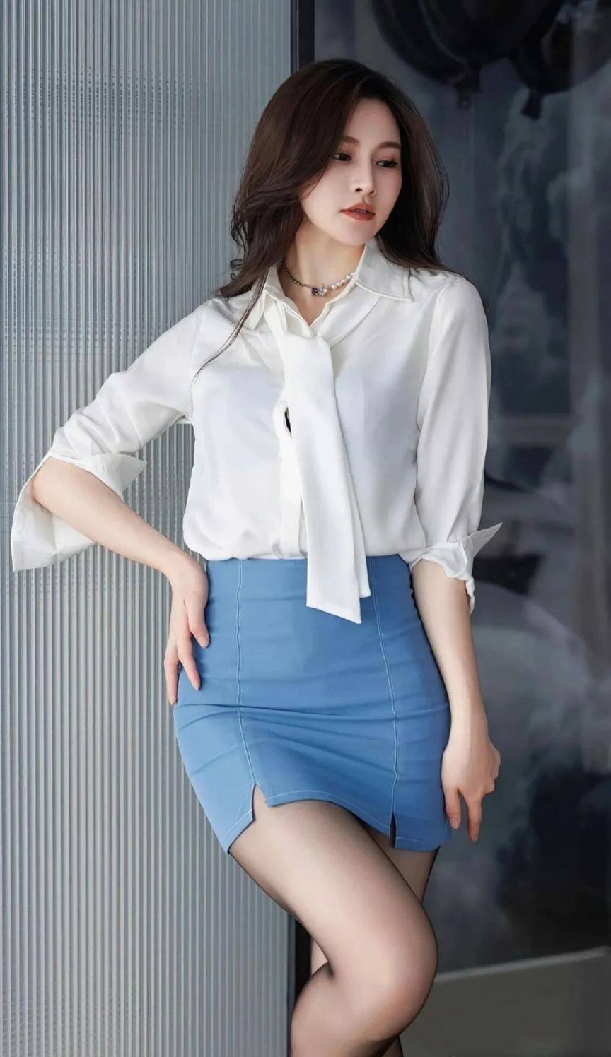 黑絲大長腿，性感包臀裙超頂[52P]