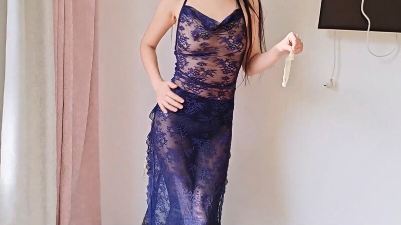 【精品亂倫】綠母少年讓表弟操完騷媽 我再戴表弟的避孕套繼續操 兩個人的精液同時弄到老媽騷逼中 懷上誰的種