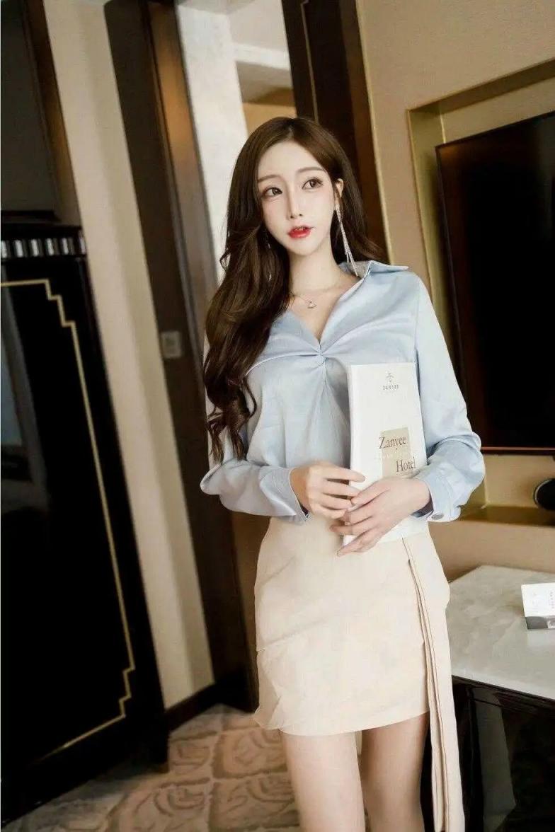 職業裝絲襪高跟誘惑寫真[28P]