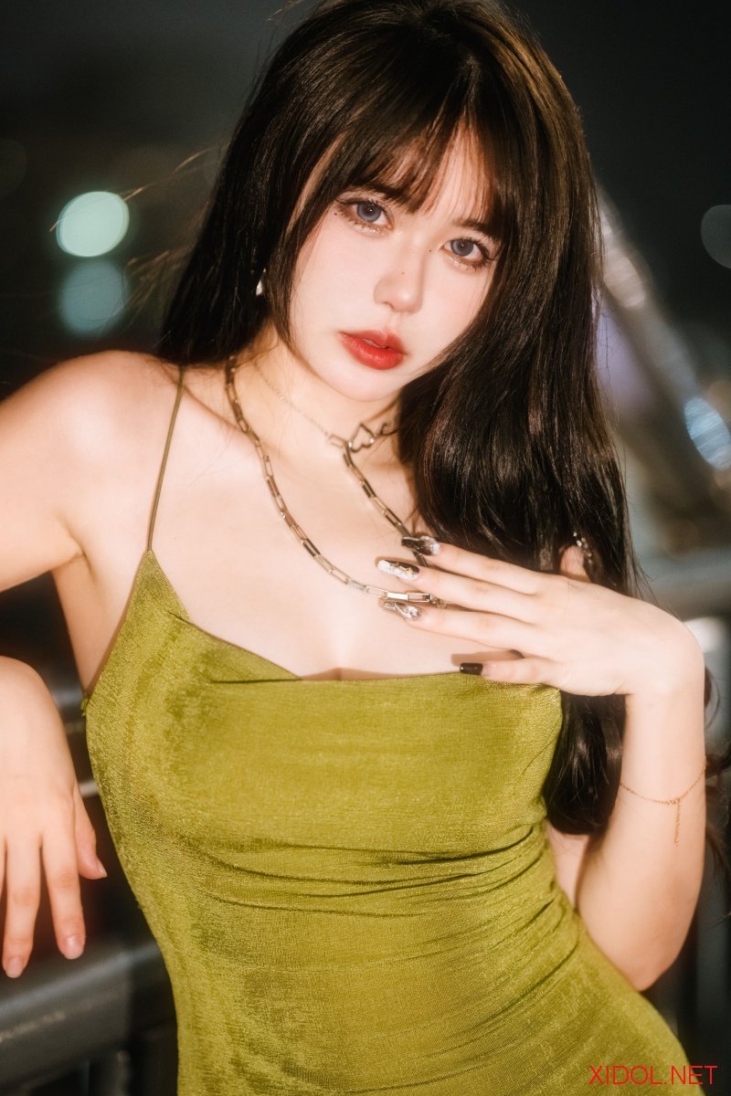 [Cosplay] Tina很妖孽呀 绿色连衣裙 [35P-210MB]