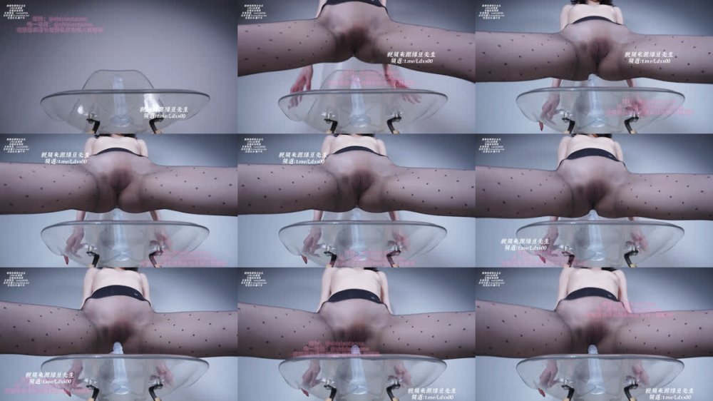 ✨ 【2月最新】白皙禦姐天花板，長又直極品絲足美腿「小桃」4K畫質小桃波點黑絲特寫自慰