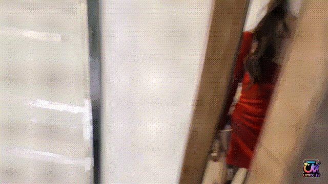 《極品淫蕩室友》狠插女室友口穴侍奉騎乘榨精-小巧芋艿