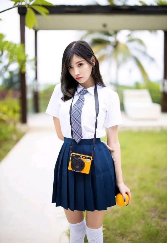 裝嫩學生裝 [24P]