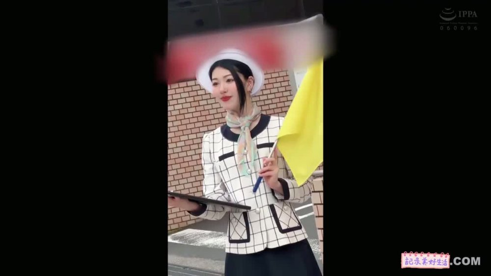 [MP4/ 717M] 端莊美麗的導遊街頭看她太漂亮了，地下走廊擄走迷奸強暴她！ 絲襪美腿翹臀