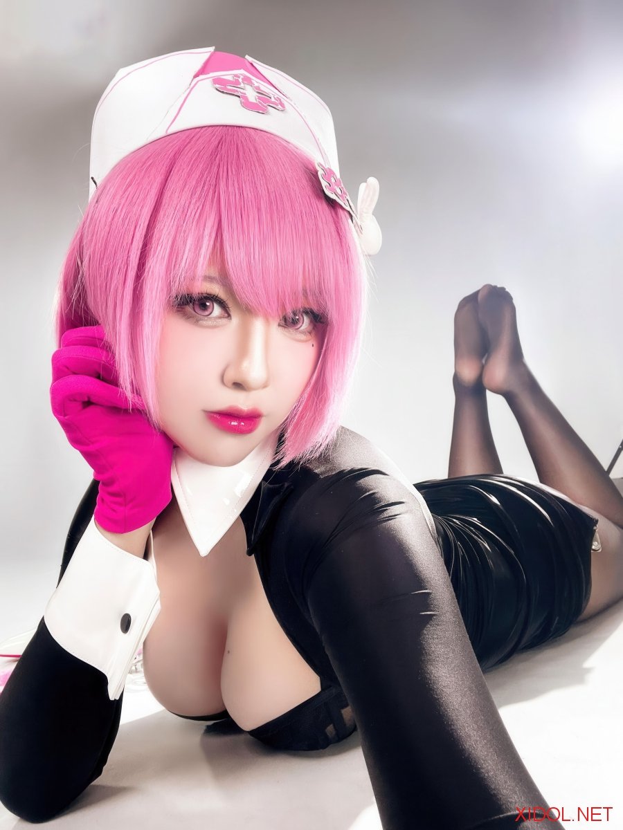 [Cosplay] 半半子 王医生 [56P-311MB]