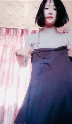 東北炕頭上性愛往事，時尚短髮捲毛少婦被大哥多姿勢爆艹