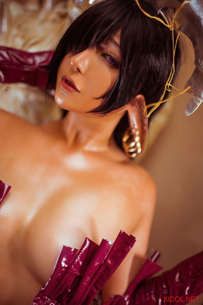 [Cosplay] 小容仔咕咕咕w 黑兽女王·奥莉加 [23P-170MB]