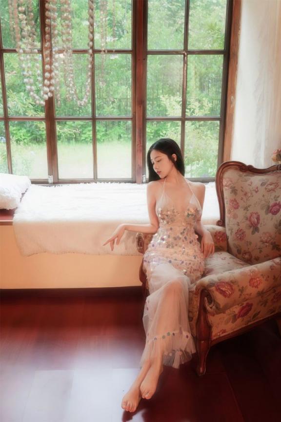 亮片透明禮服 [57P]