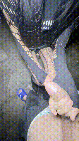 [MP4/876MB]榨精尤物】淫腿女神小姨子 - 戶外路邊石桌迫不及待吃起肉棒 后入爆插太刺激了 白漿直流裹著肉棒都是 回家狠狠榨精內射