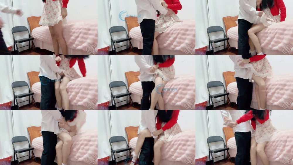 ✅ 高挑靚麗少女『長腿女兒麗麗』跟女兒在朋友家樓梯間里做愛，扛著腿抱著幹，精液全噴在屁股上（2V）