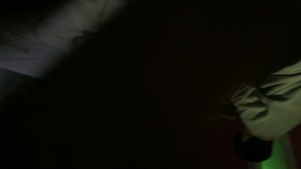 原檔洩密流出綠帽男酒店開房和老鐵一塊分享3P漂亮女友高清無浮浮水印原版