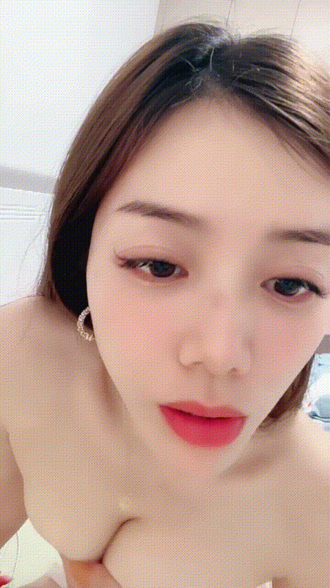 棉花朵朵 脫到一絲不掛！_優雅氣質尤物禦姐女神